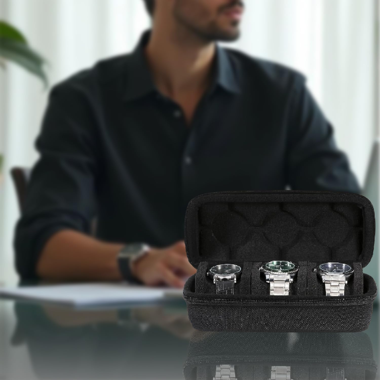 Sounce Travel Watch Case Organizer Watch Box With Zipper Heavy Duty Nylon Exterior, Travel Friendly Case Fits all Wristwatches & Smart Watches Up To 60MM Compatible for Apple Watch (3 Slots)